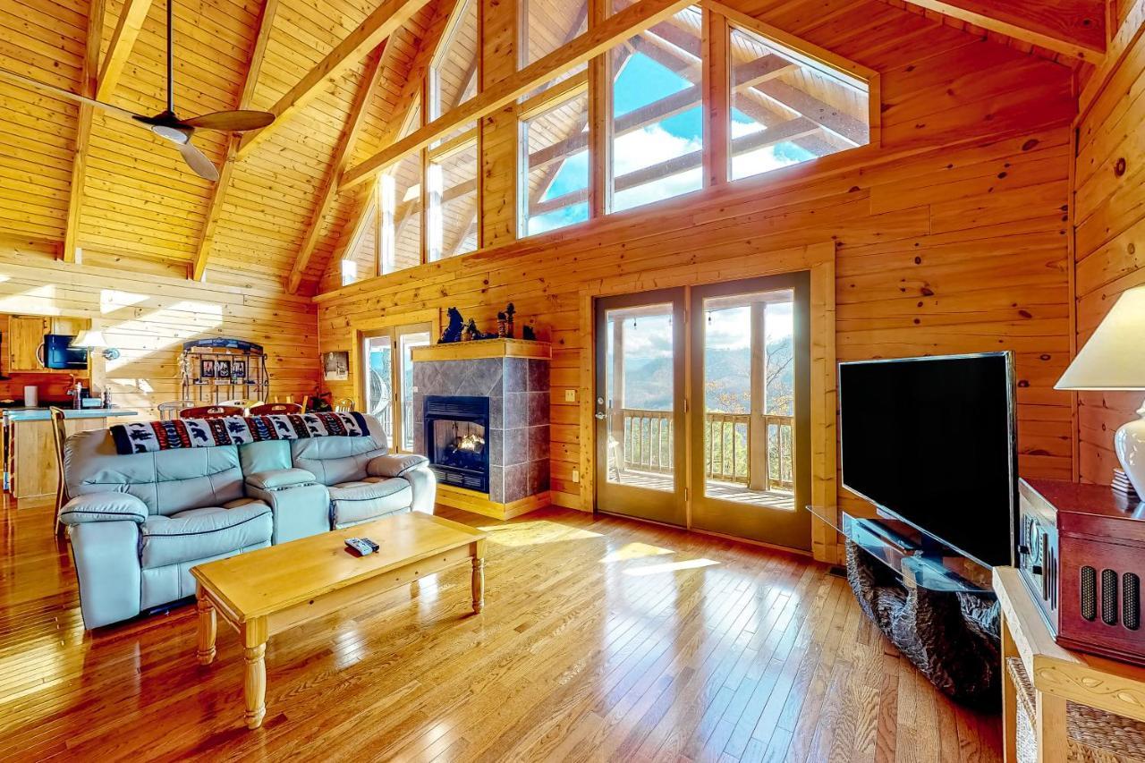 Lazy Bear Lodge Севьервилл Экстерьер фото