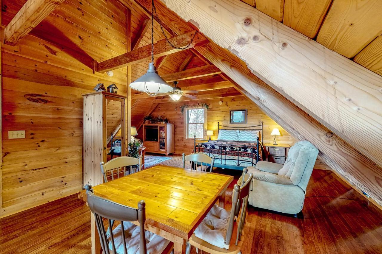 Lazy Bear Lodge Севьервилл Экстерьер фото